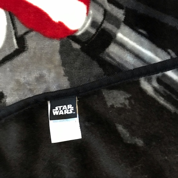 Star Wars Lap Blanket - Picture 3 of 3